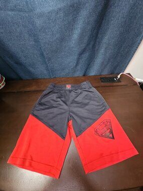 DC Comics Superman Boys Athletic Shorts Size S 6/7 Grey Red Mesh Gym Shorts